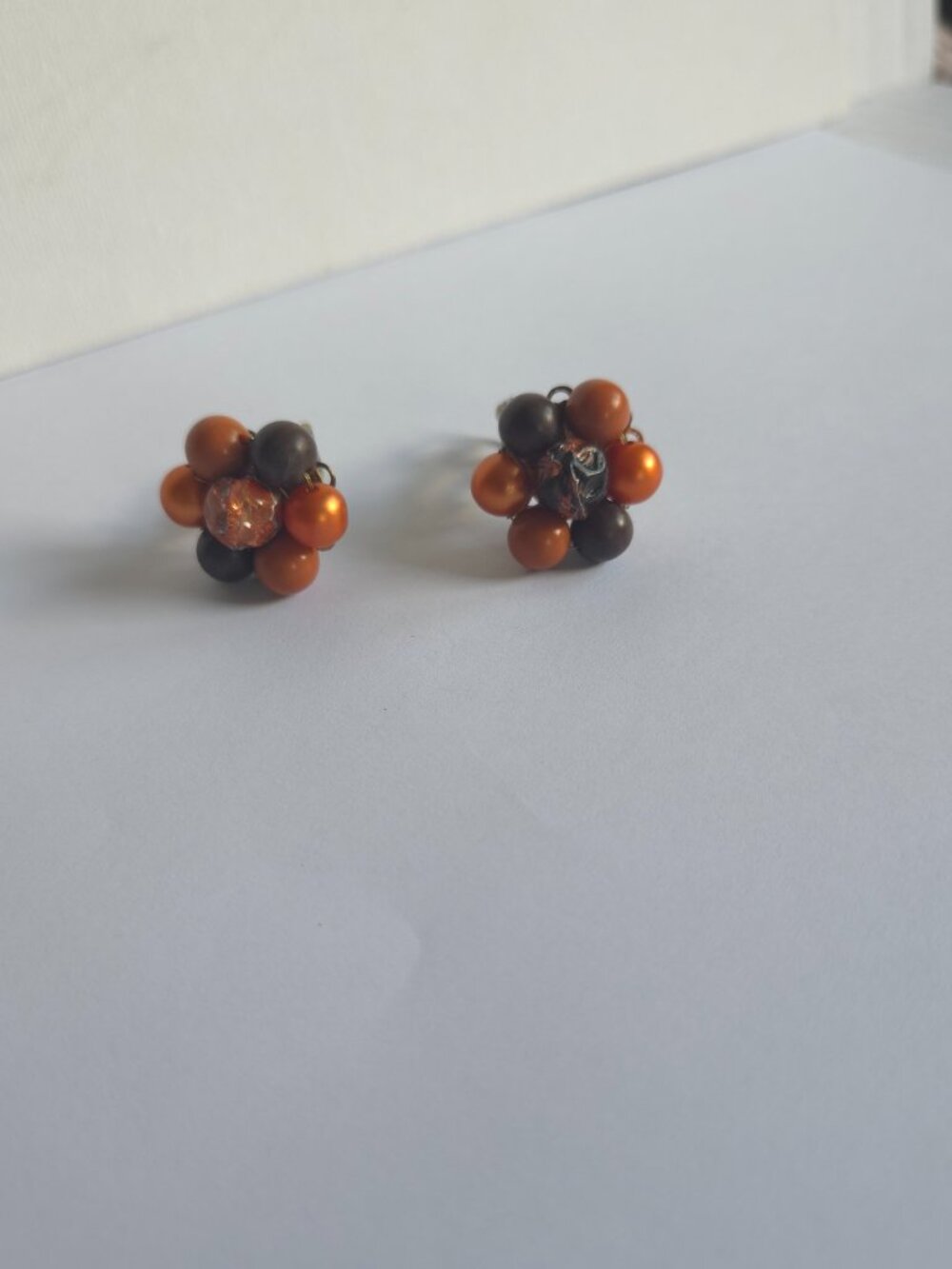 Vintage 1950s Japan Orange Brown Bead‎ Cluster Clip On Earrings Autumn Foil - Picture 8 of 10